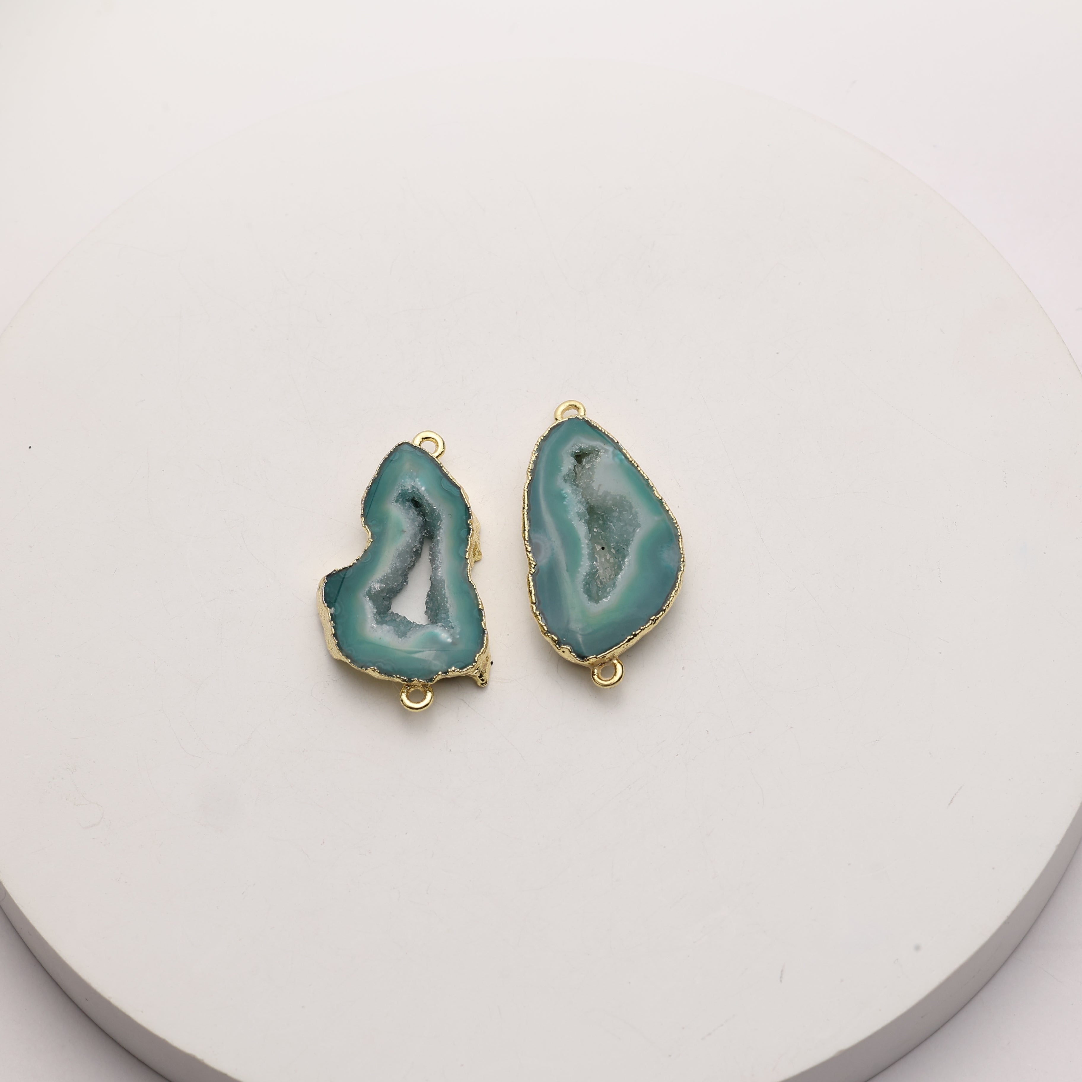Small geode slice connector for delicate necklaces
