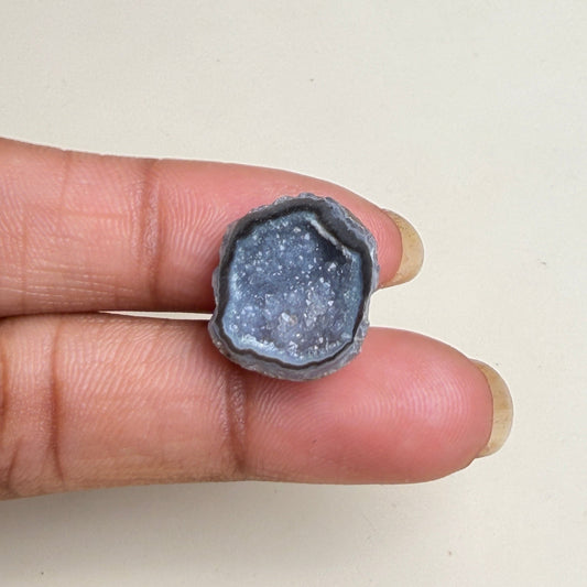 Black Geode Druzy Agate Slice 20–25mm | Global Wholesale Jewelry Stone Meena Design