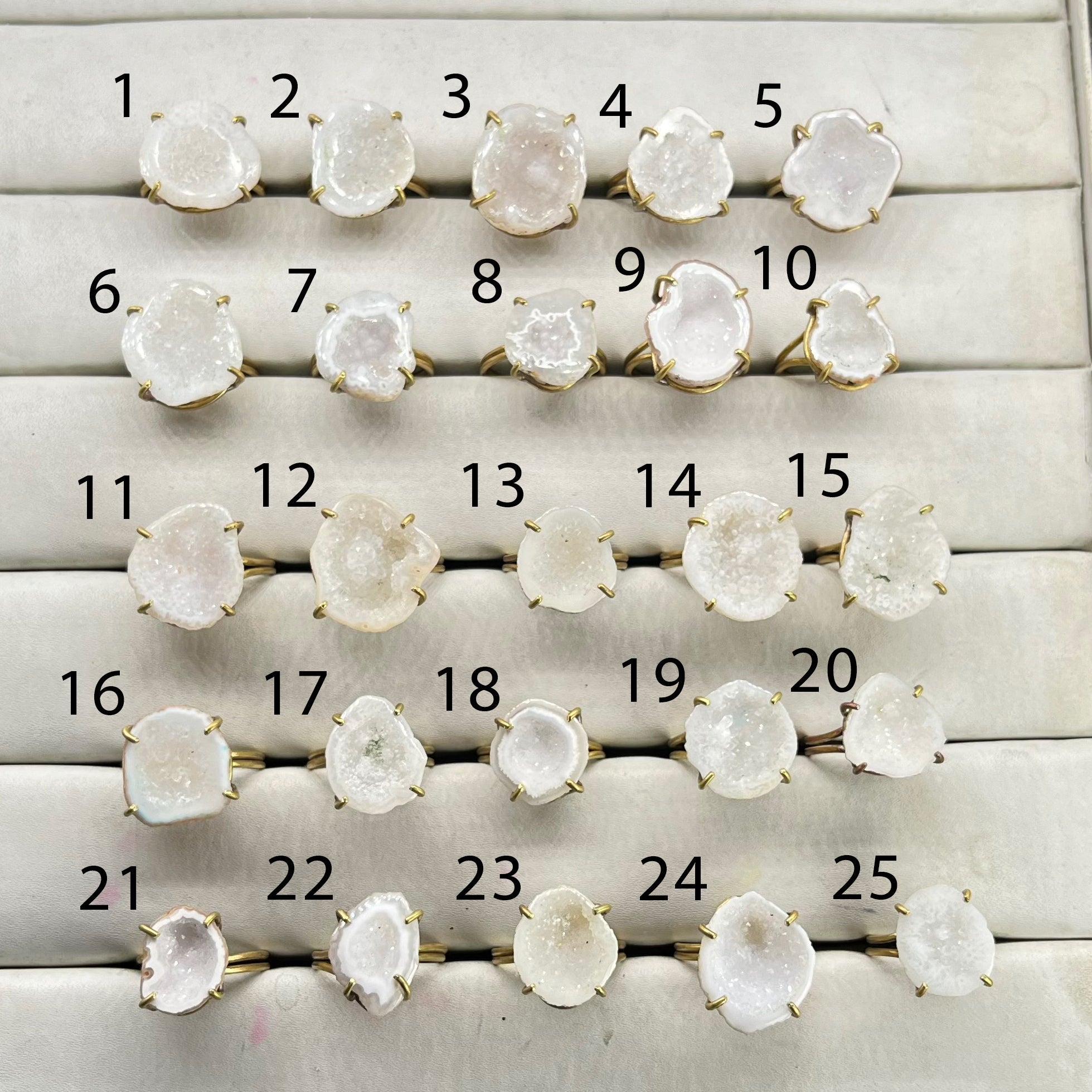 Rings by Selection Anokha Brass Gold Plated 15 - 20 MM White My Store