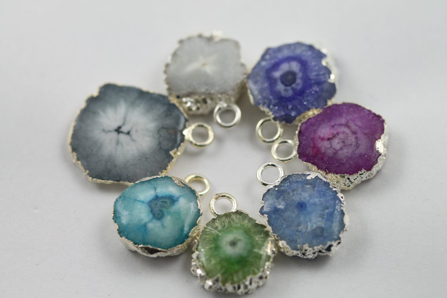 Connector Natural Solar Quartz Dainty & Minimalistic - Meena Design
