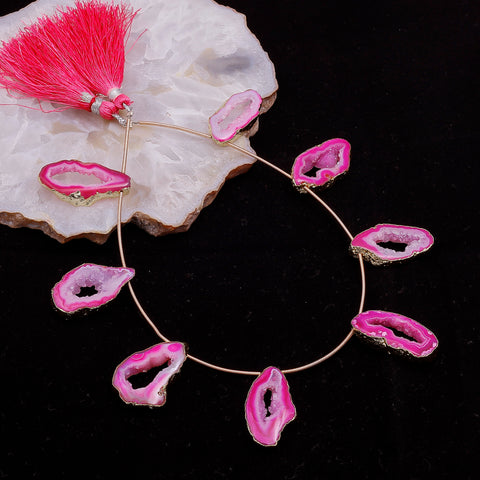 Fashionable Pink Geode Necklace with Statement Tassels