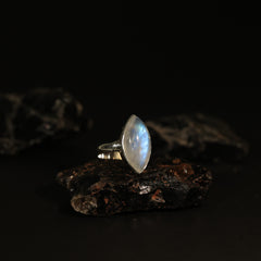 Mondstein-Silberring, weißer Regenbogen, handgefertigter Silberschmuck, Chakra-Schmuck, natürliche Edelsteine