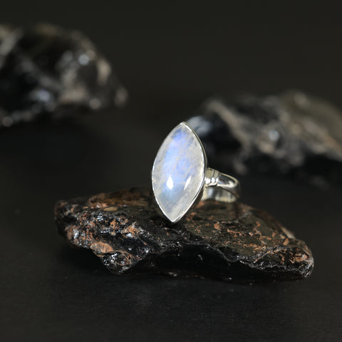 bague en argent pierre de lune, arc-en-ciel blanc, bijoux en argent faits à la main, bijoux chakra, pierres précieuses naturelles