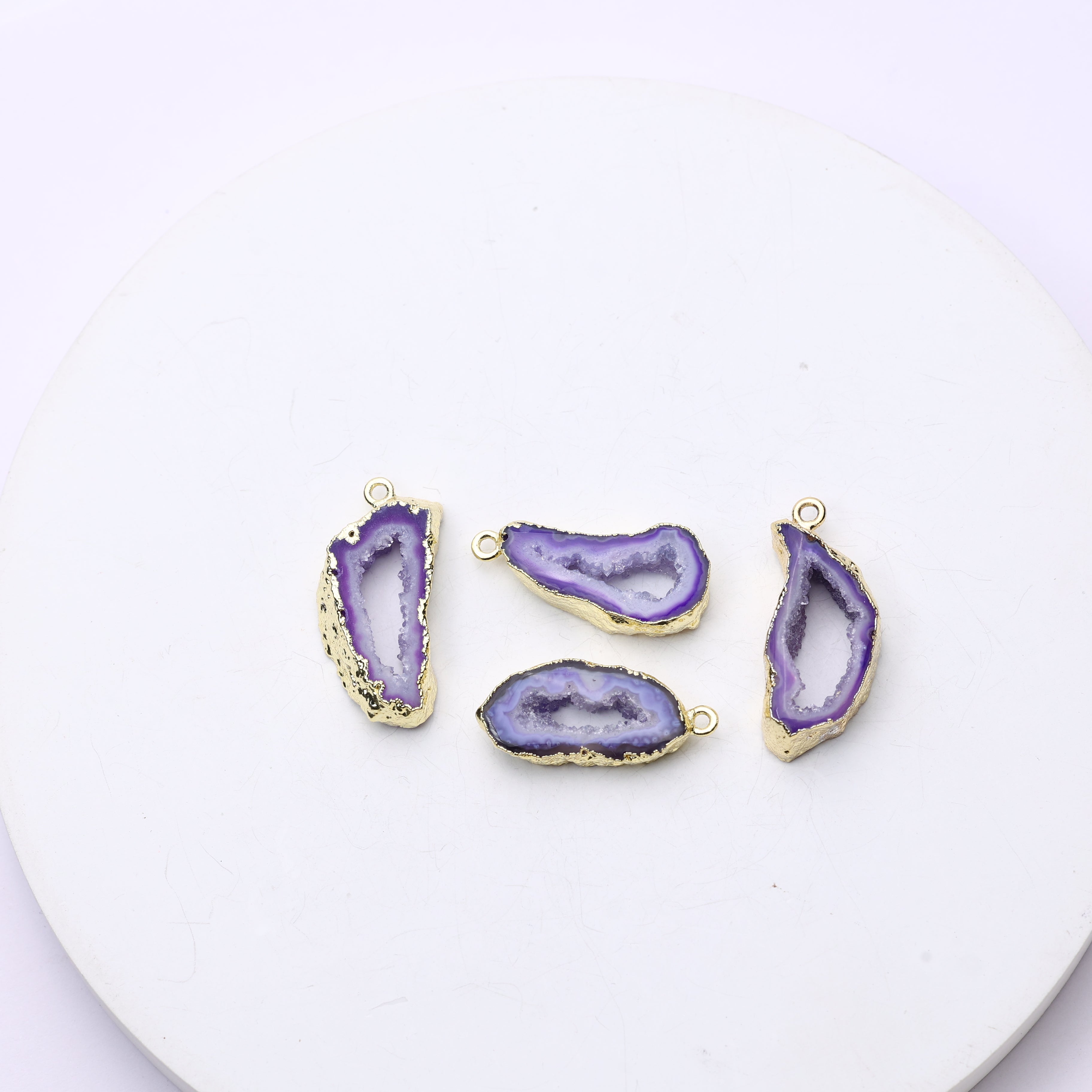 Polished agate geode slice connector with textured druzy center