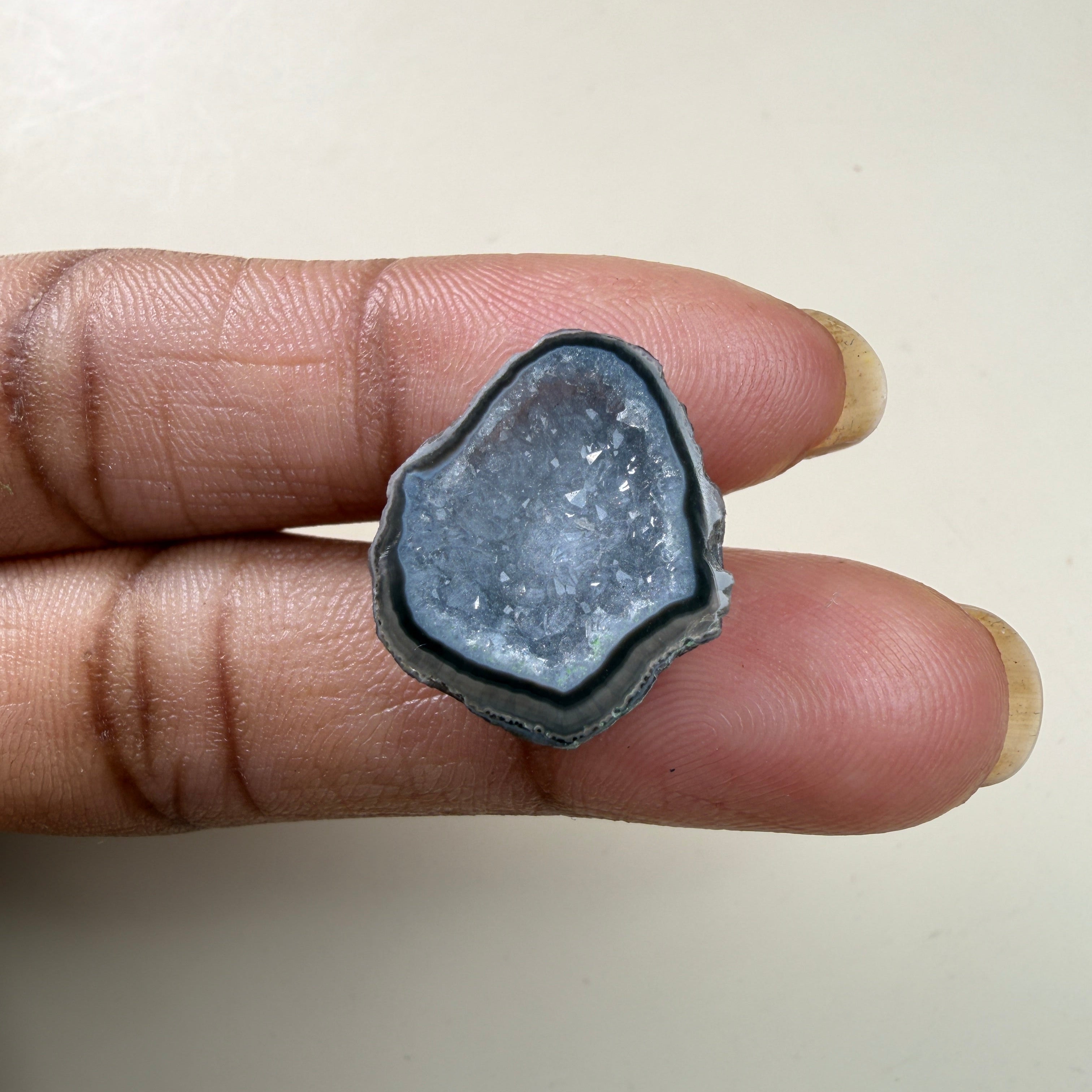 Natural Black Agate Geode Druzy 20–25mm | Raw Crystal Slice for Ring Jewelry | Wholesale Meena Design
