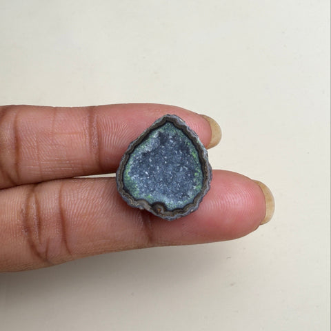 Black Geode Druzy Slice 20–25mm Wholesale | Natural Agate Gemstone Supply Meena Design