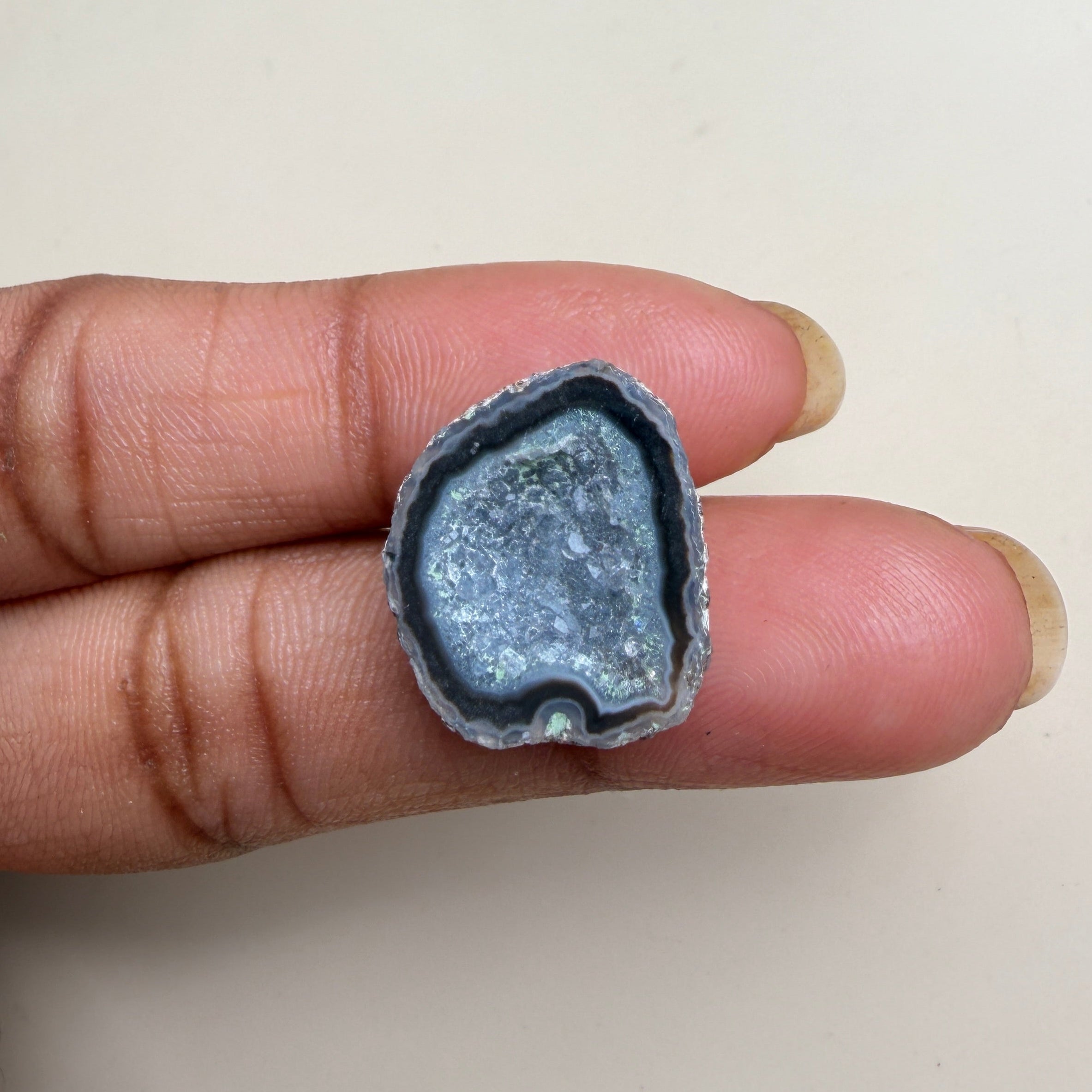 Natural Black Agate Druzy Geode 20–25mm | Wholesale Ring Making Stones Meena Design