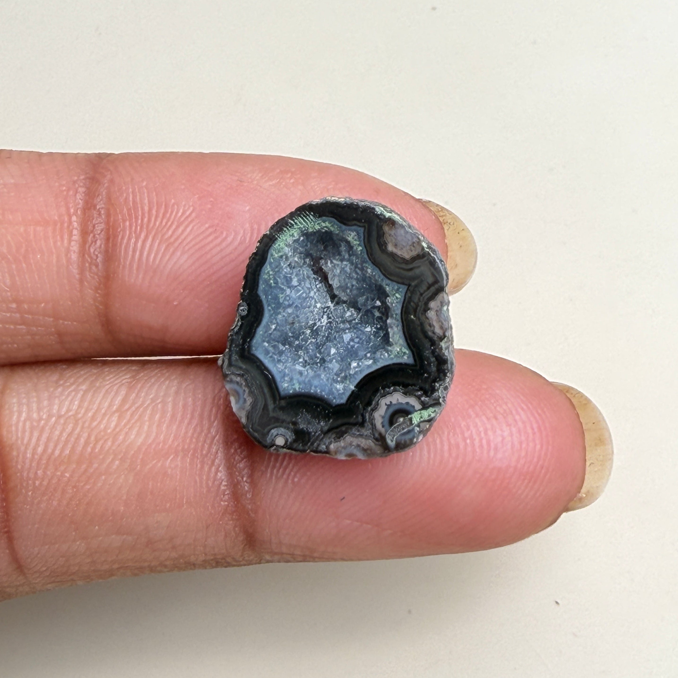 Bulk Black Agate Geode Druzy 20–25mm | Wholesale Jewelry Stone Supplier Meena Design