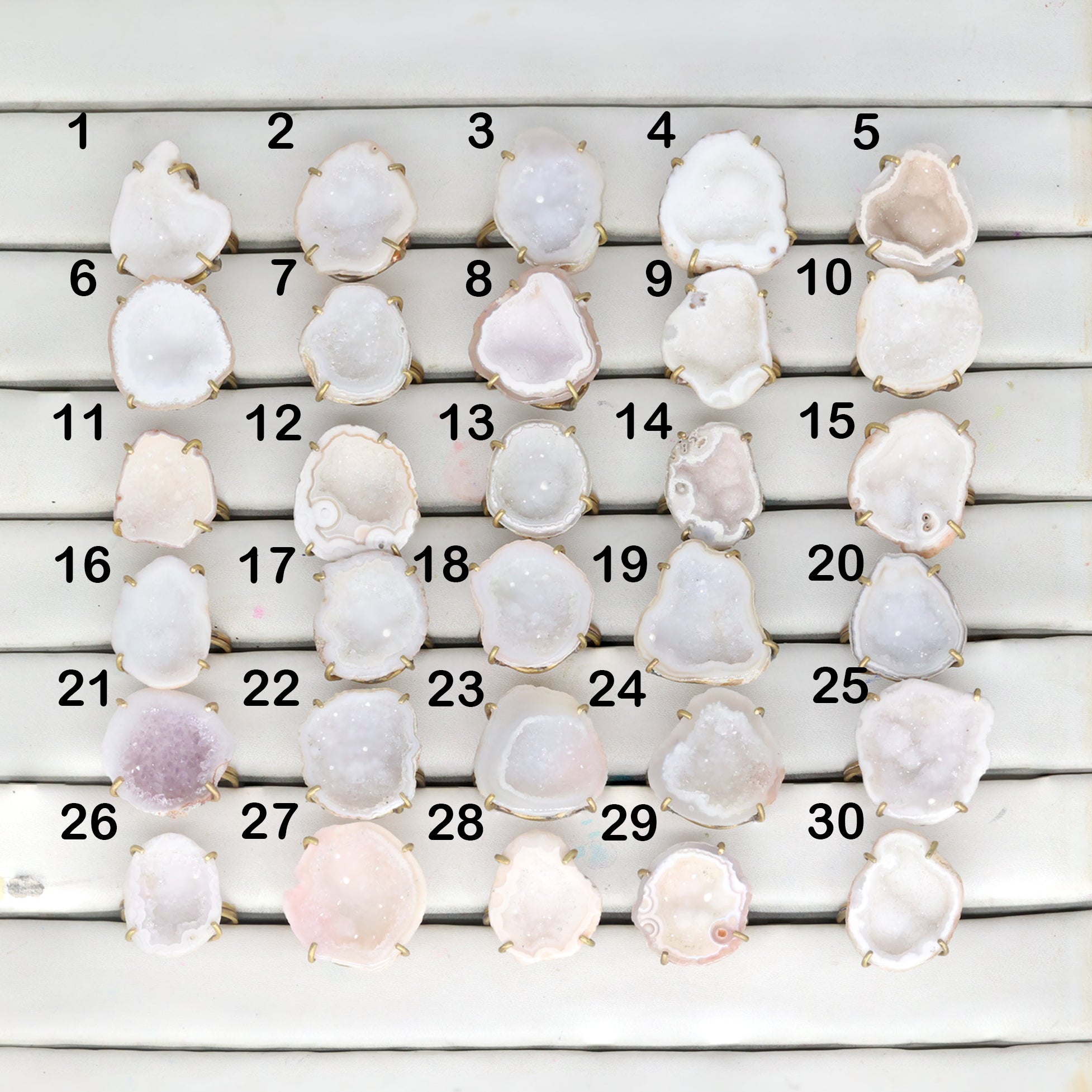 Geode Rings stone by Selection 20 - 25 mm White My Store