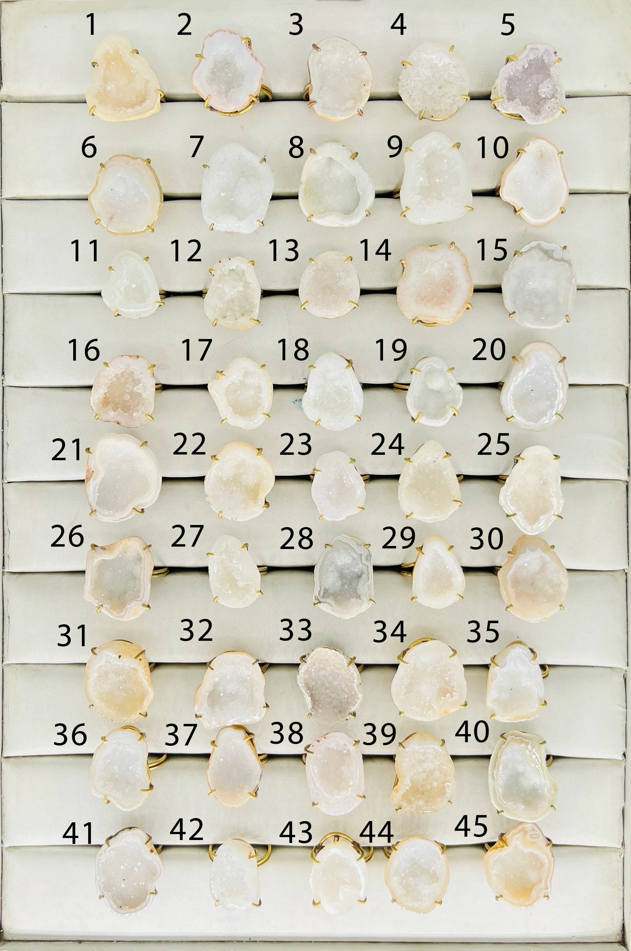 Rings by Selection Anokha Brass Gold Plated 20 - 30 MM White My Store
