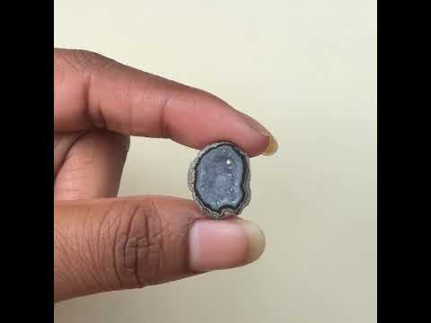 Black Druzy Agate Geode 20–25mm Wholesale | Jewelry Manufacturing Supply