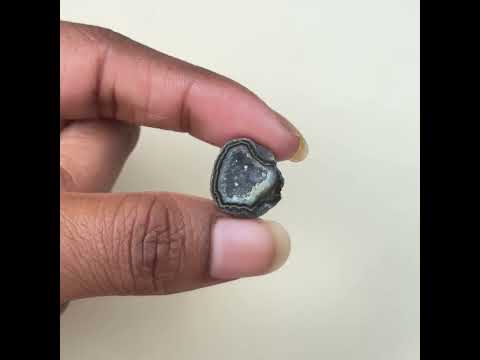 Wholesale Natural Black Agate Geode Druzy | 20–25mm Ring Making Stones